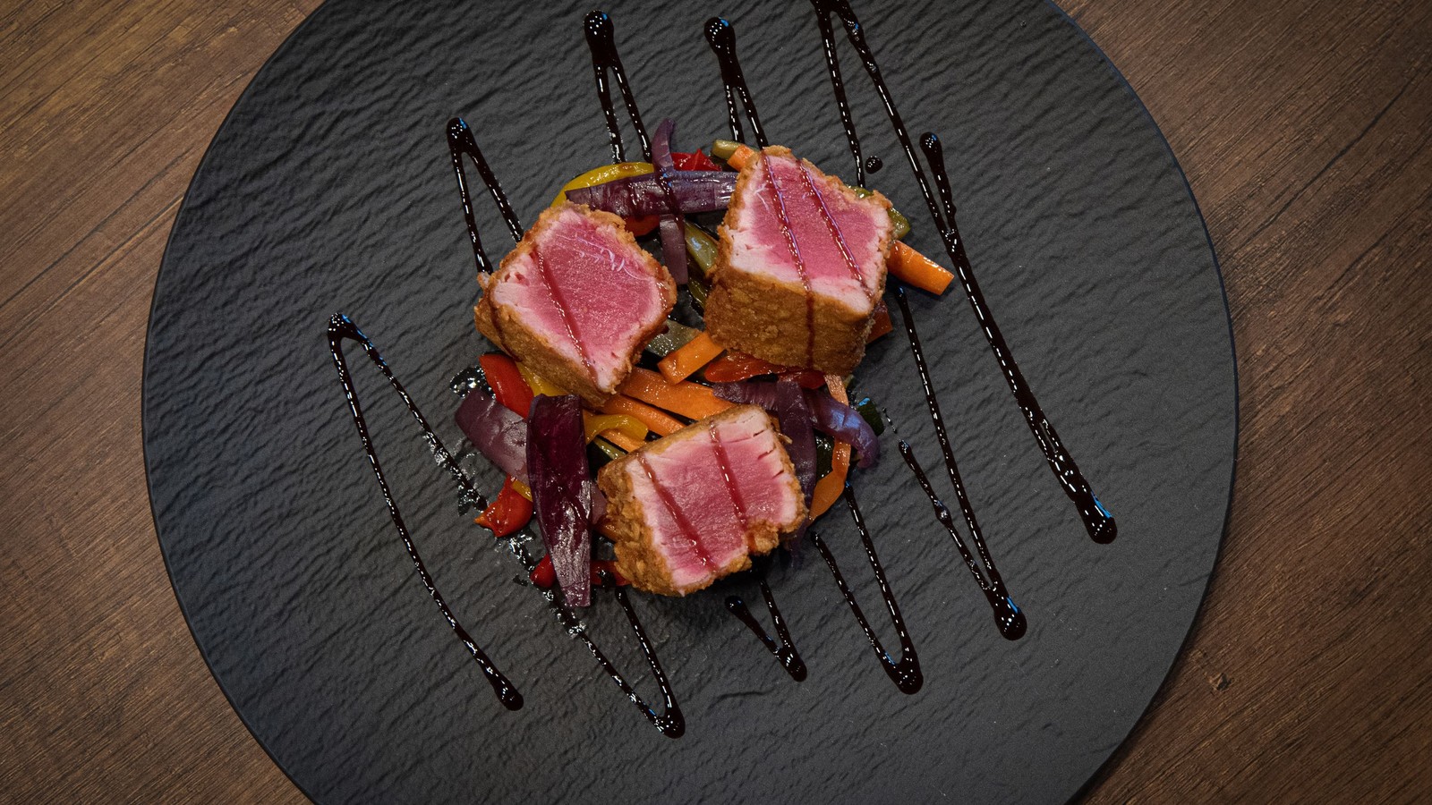 Illustrative stock photo of a seared ahi tuna plate.